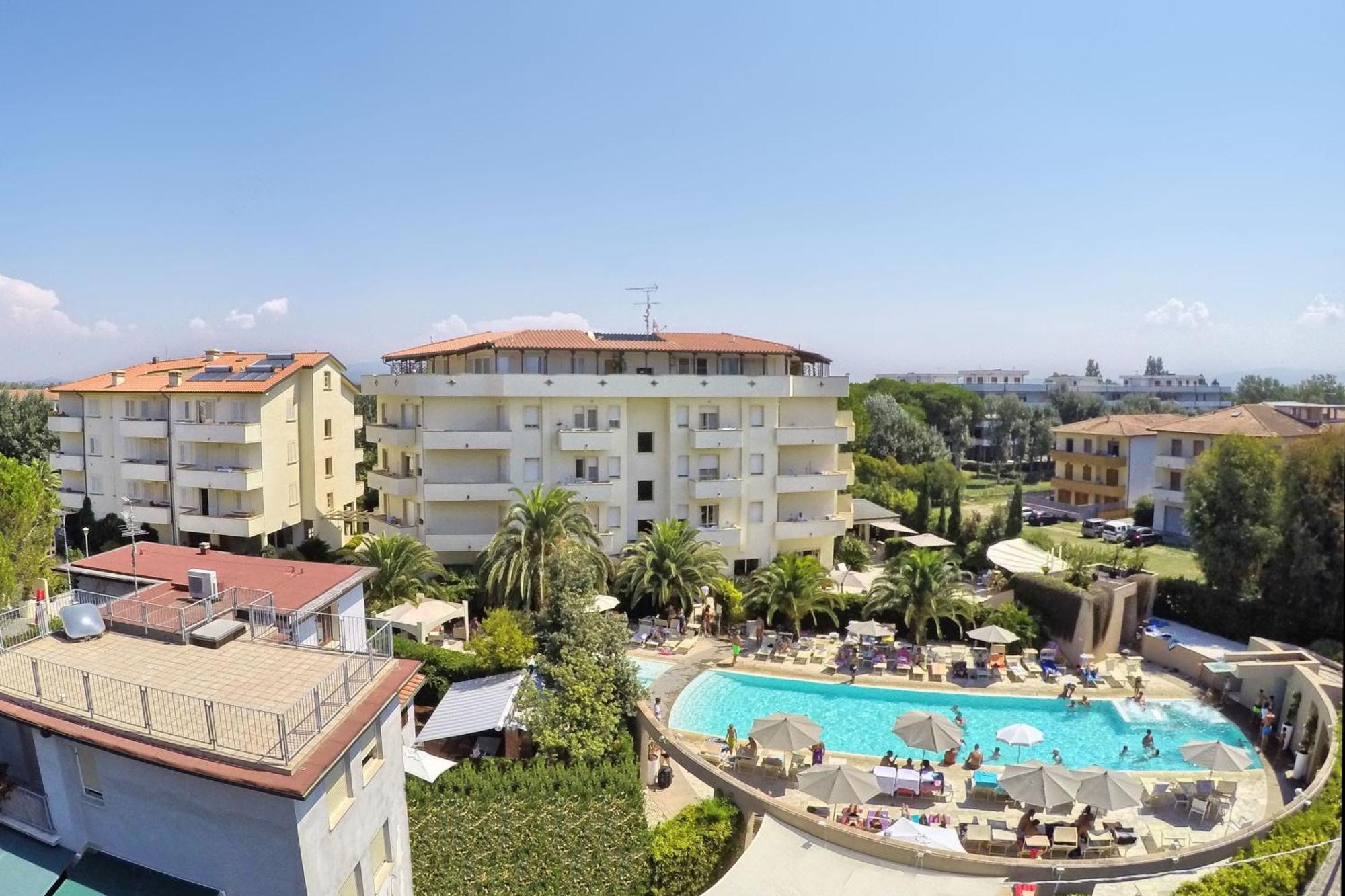 Hotel Residence Stella Del Mare Vada Εξωτερικό φωτογραφία
